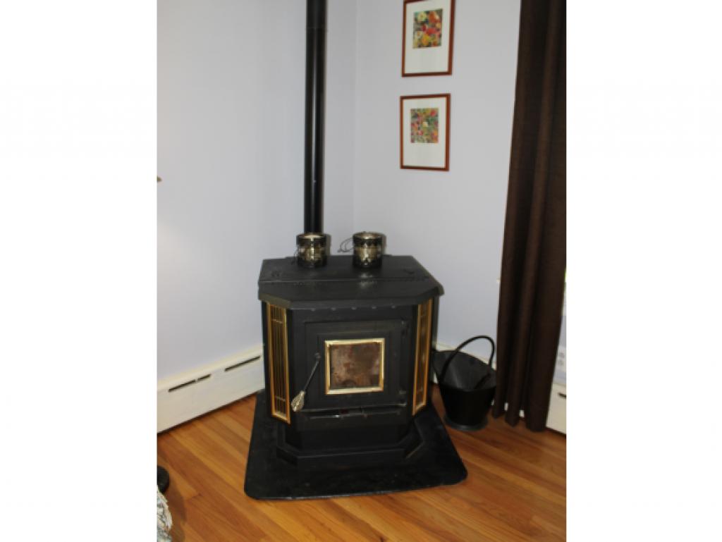 255 Putney Road Brattleboro, VT 05301 - Photo 10 of 25