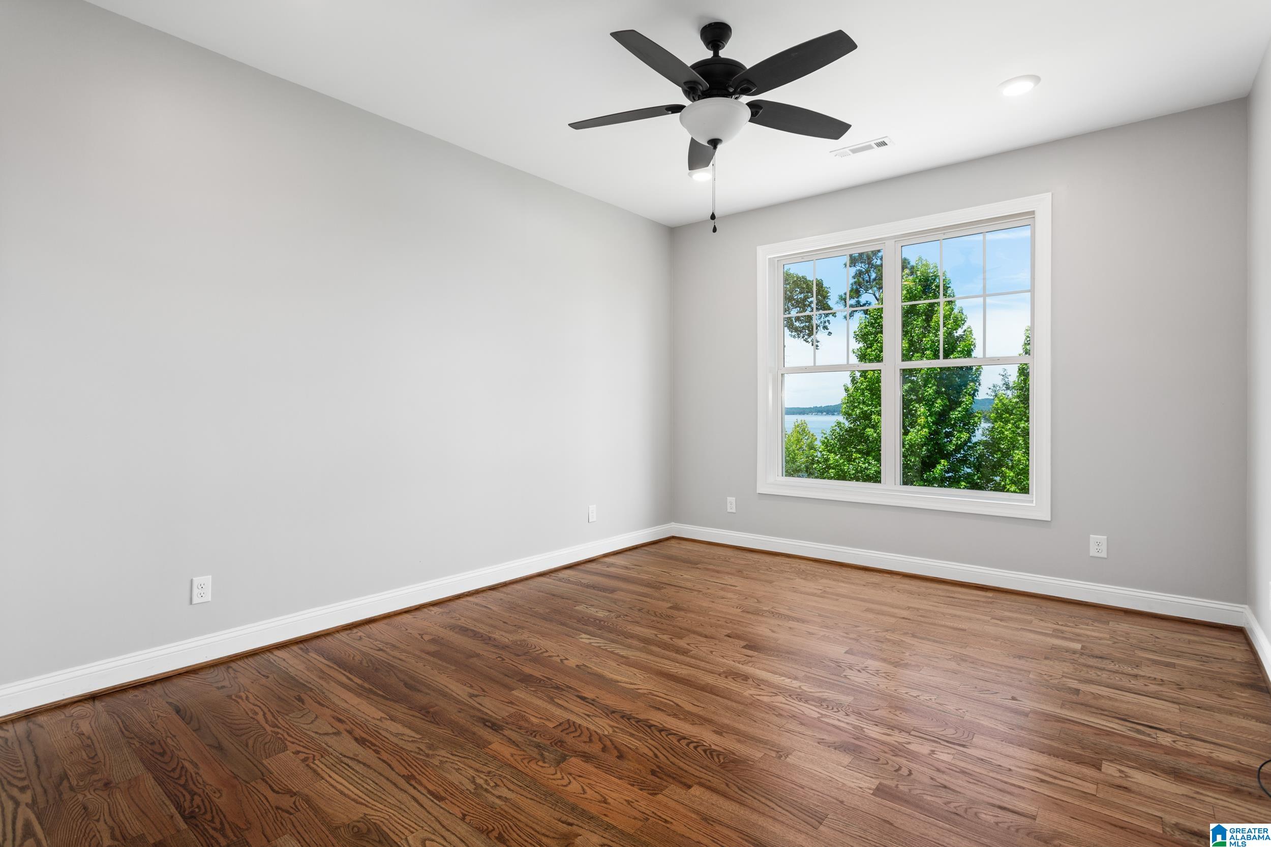 180 Shoreline View Talladega, AL 35160 - Photo 14 of 41