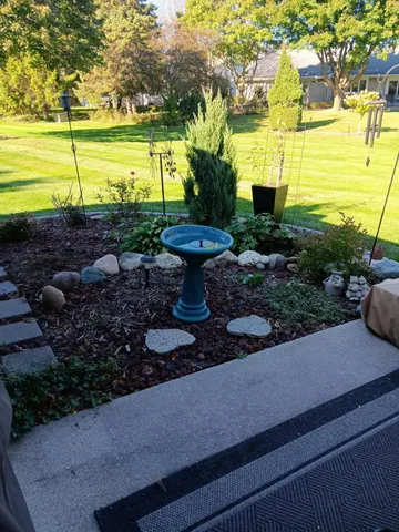 $315,000 | 1624 Garden Lane, West Bend, WI 53095