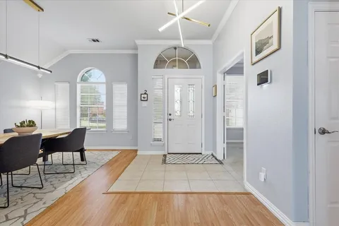 $380,000 | 520 Sandra Lane, Grand Prairie, TX 75052