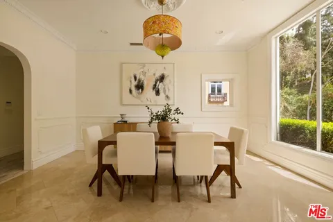 $2,995,000 | 2668 Astral Drive, Los Angeles, CA 90046