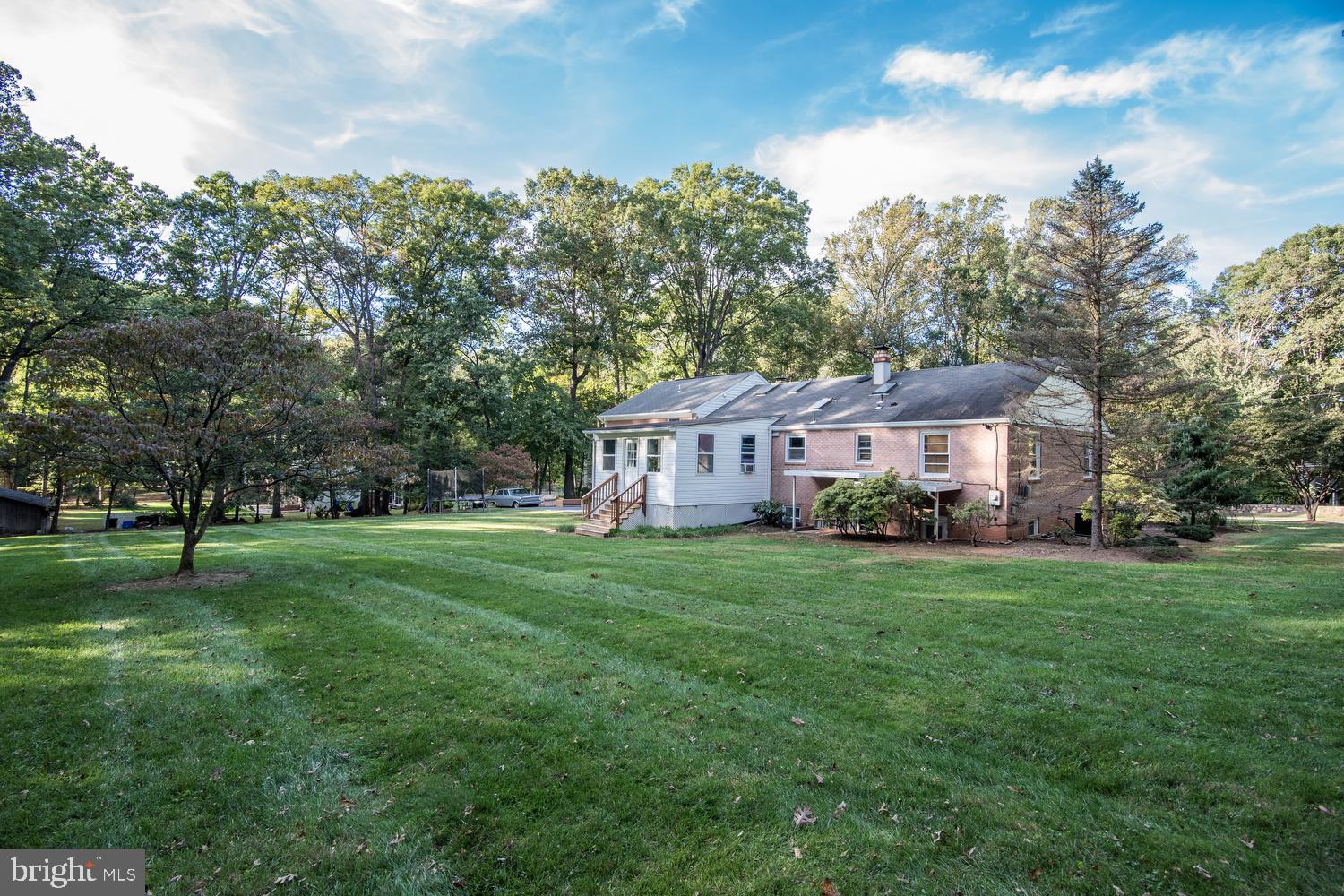 4312 Pinetree Road Rockville, MD 20853 - Photo 14 of 73 Exterior