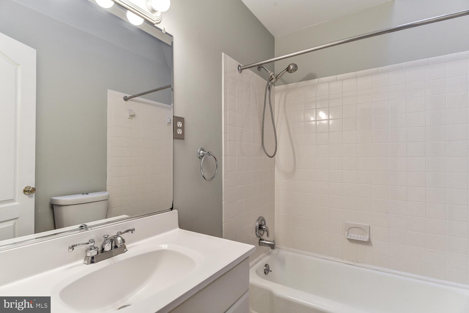4312 Pinetree Road Rockville, MD 20853 - Photo 53 of 73 Bathroom