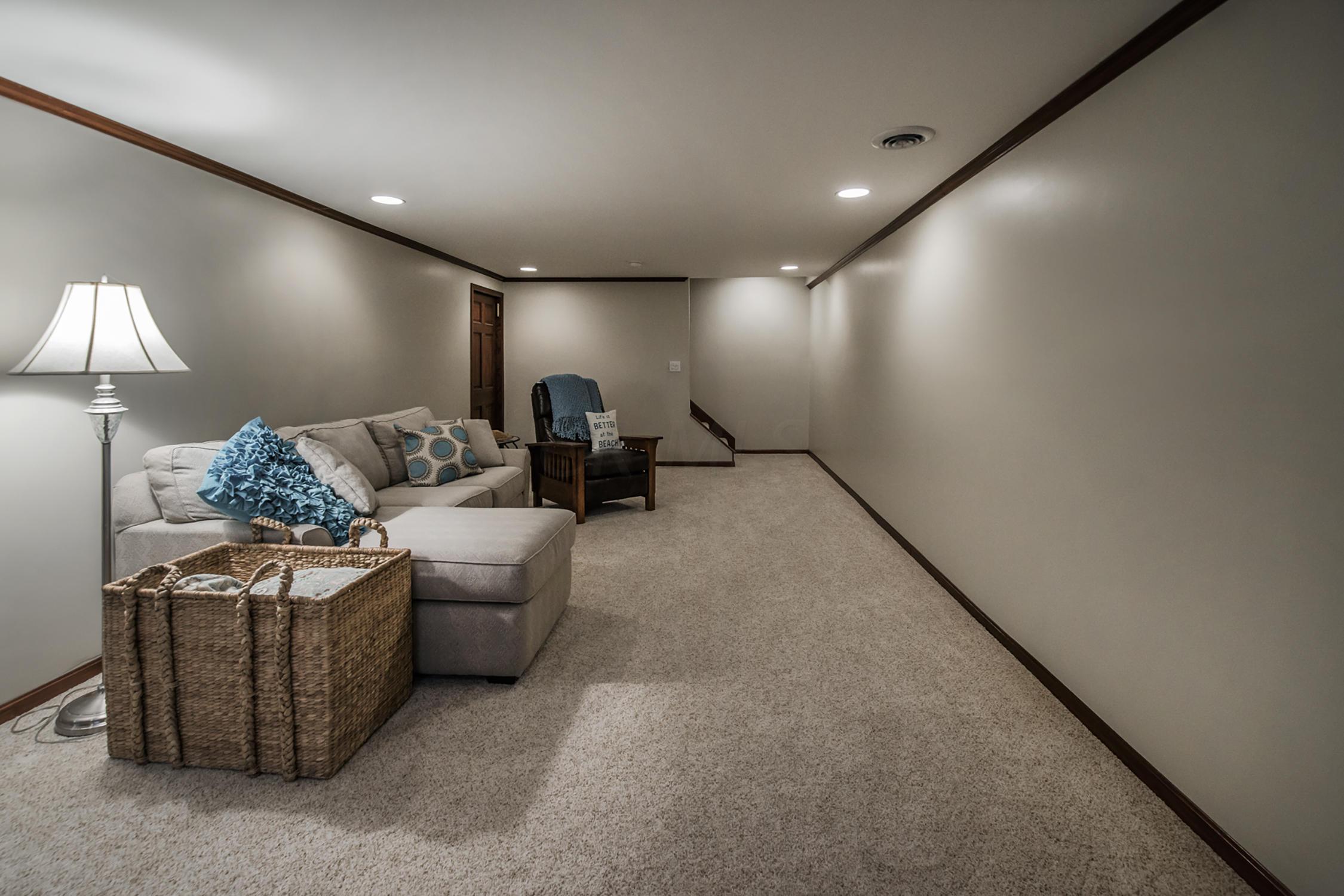 2454 Willis Road Dublin, OH 43016 - Photo 33 of 41 Gallery Image 33