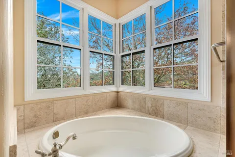 $2,950,000 | 405 London Way, Sonoma, CA 95476