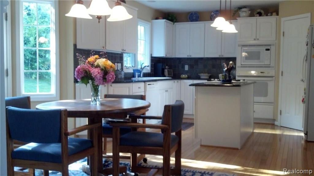 3190 Topview Court Rochester Hills, MI 48309 - Photo 11 of 28