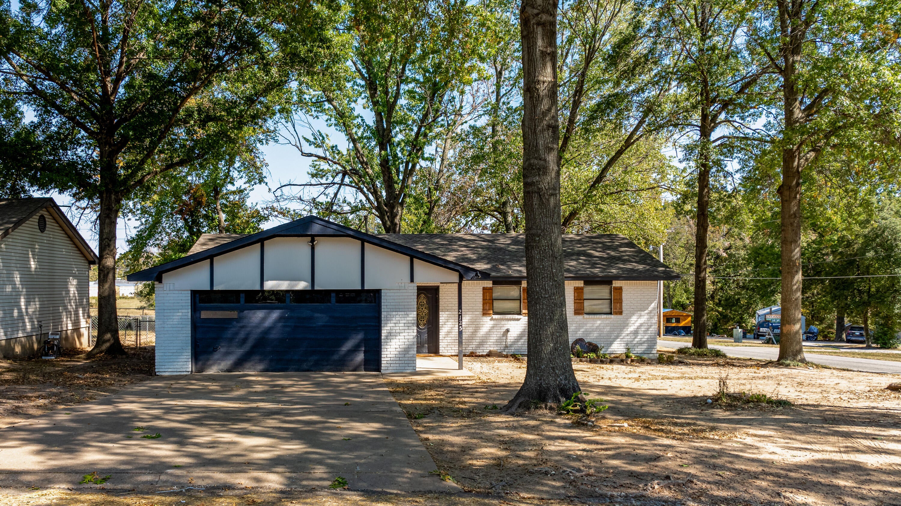 2125 South Spring Street Grove, OK 74344 - Photo 1 of 26 2125 South Spring Street-1