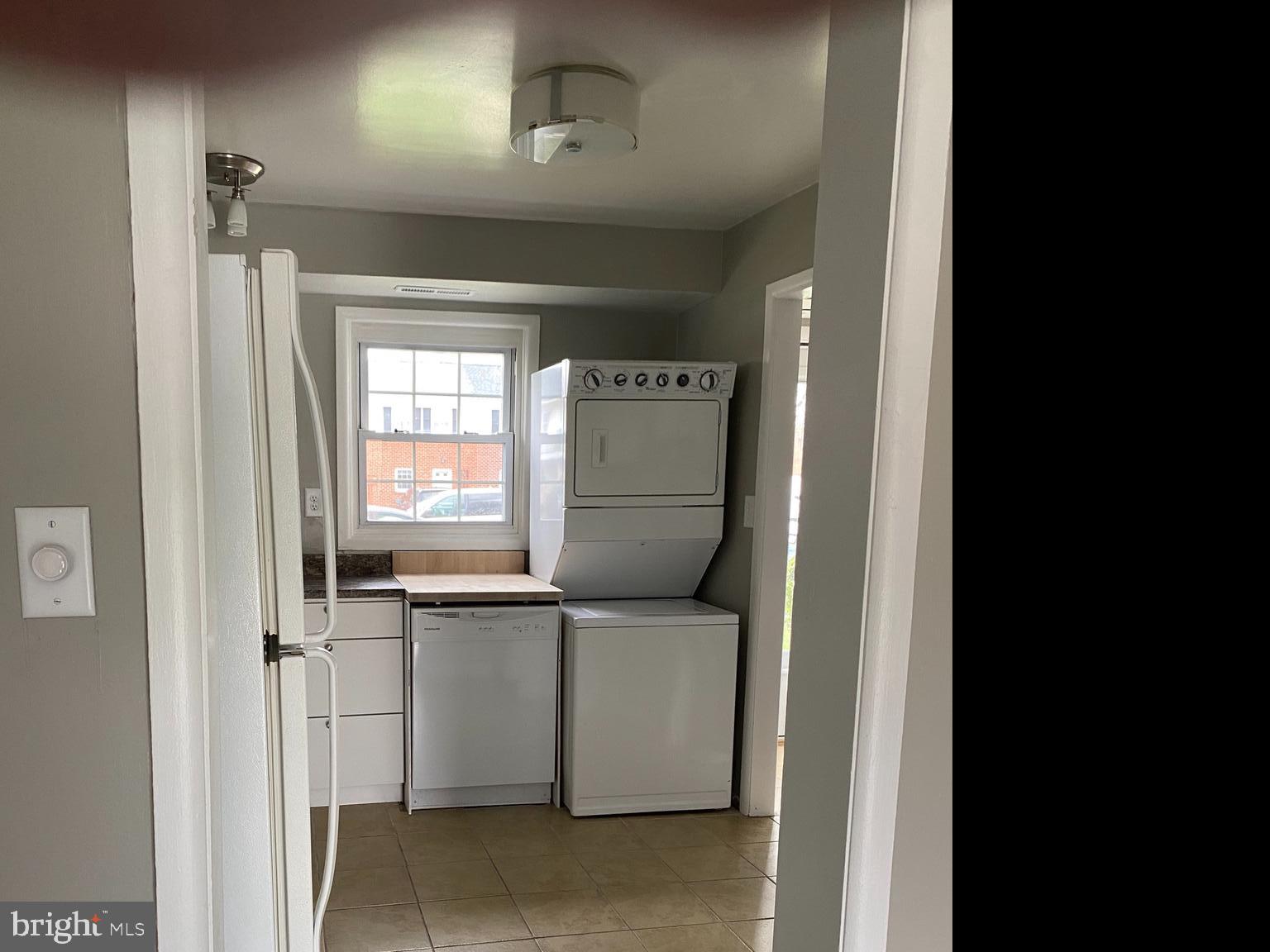 1611 Wogan Road York, PA 17404 - Photo 3 of 23