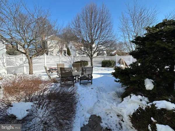 $3,500 | 616 Yardley Lane, Downingtown, PA 19335