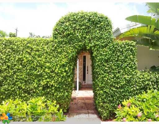 4901 Northwest 4th Avenue Boca Raton, FL 33431 - Photo 2 of 13 Exterior Front