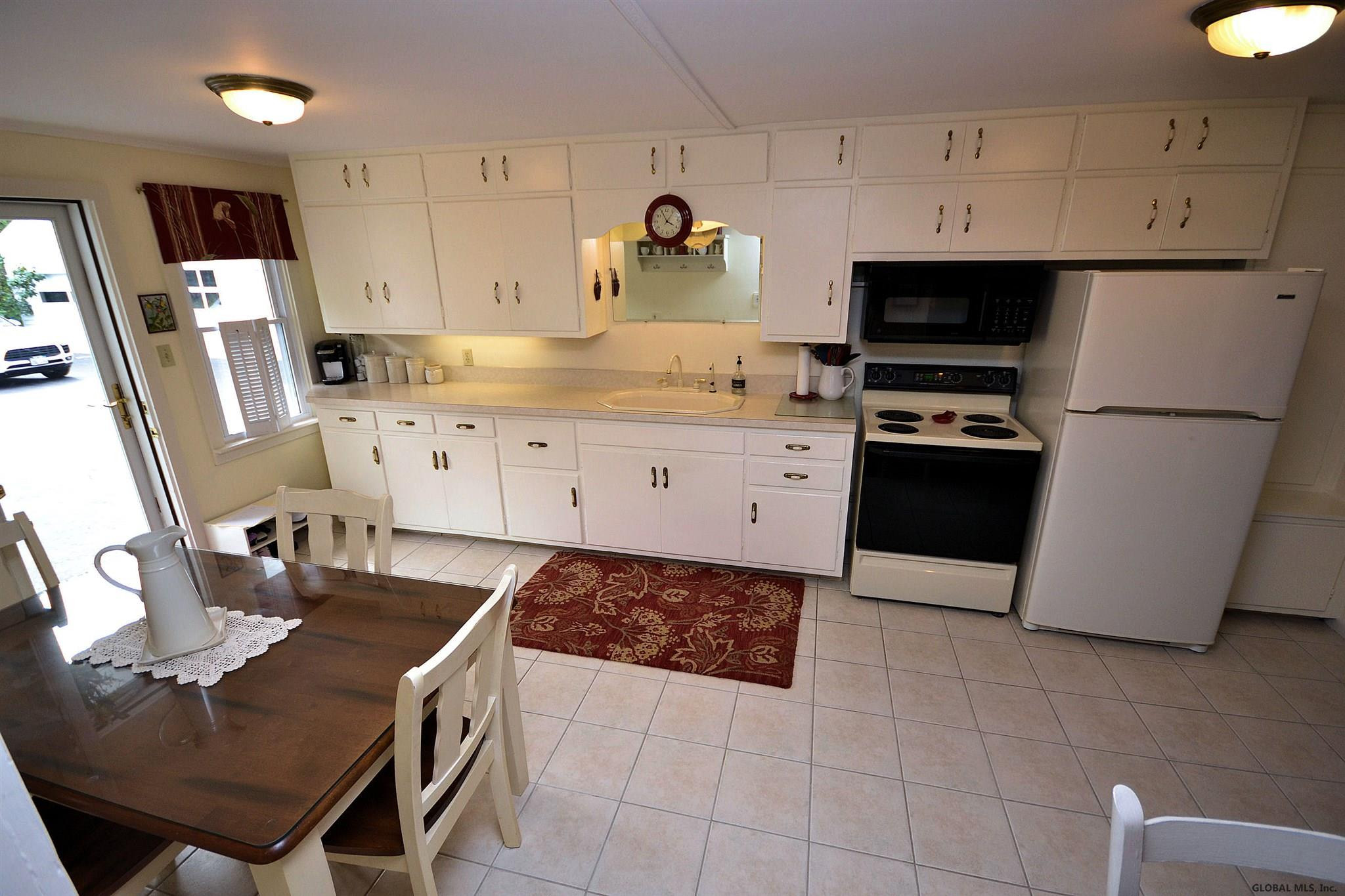 789 Bay Road Queensbury, NY 12804 - Photo 4 of 22 Photo 4