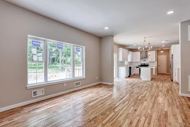 $749,000 | 24 Forest Hills Lane, Otisville, NY 10963