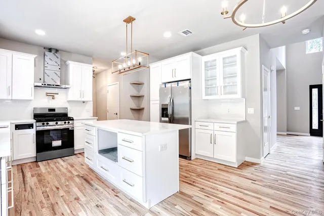 $749,000 | 24 Forest Hills Lane, Otisville, NY 10963