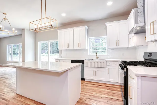 $749,000 | 24 Forest Hills Lane, Otisville, NY 10963