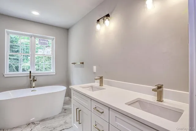 $749,000 | 24 Forest Hills Lane, Otisville, NY 10963