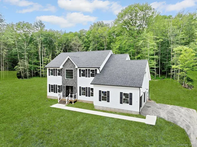 $749,000 | 24 Forest Hills Lane, Otisville, NY 10963