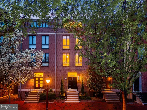$2,295,000 | 254 South 3rd Street, Philadelphia, PA 19106