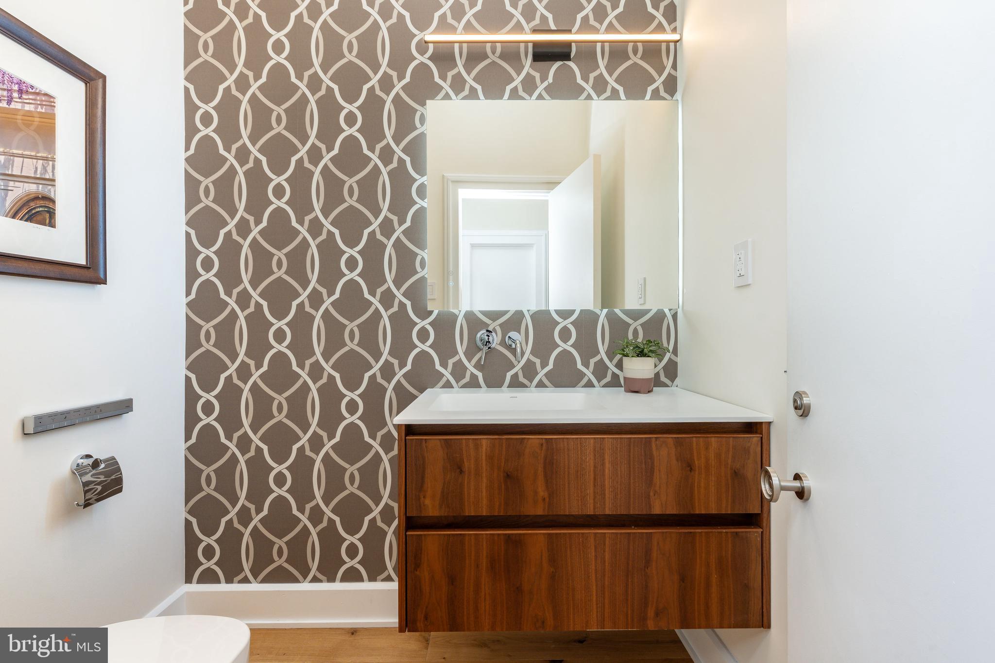 254 South 3rd Street Philadelphia, PA 19106 - Photo 12 of 61
