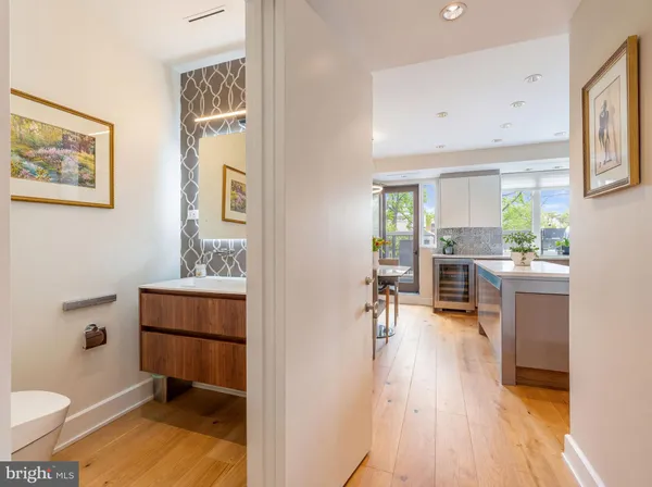$2,295,000 | 254 South 3rd Street, Philadelphia, PA 19106