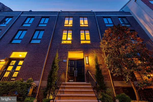 $2,295,000 | 254 South 3rd Street, Philadelphia, PA 19106