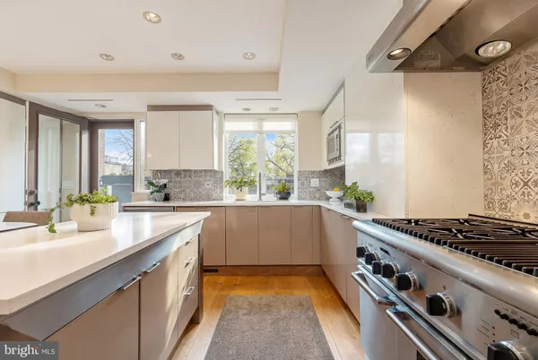$2,295,000 | 254 South 3rd Street, Philadelphia, PA 19106