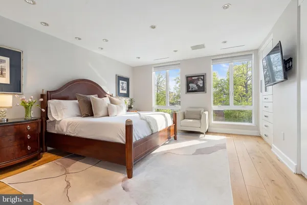 $2,295,000 | 254 South 3rd Street, Philadelphia, PA 19106