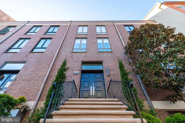 $2,295,000 | 254 South 3rd Street, Philadelphia, PA 19106