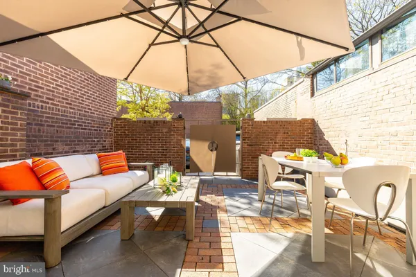 $2,295,000 | 254 South 3rd Street, Philadelphia, PA 19106