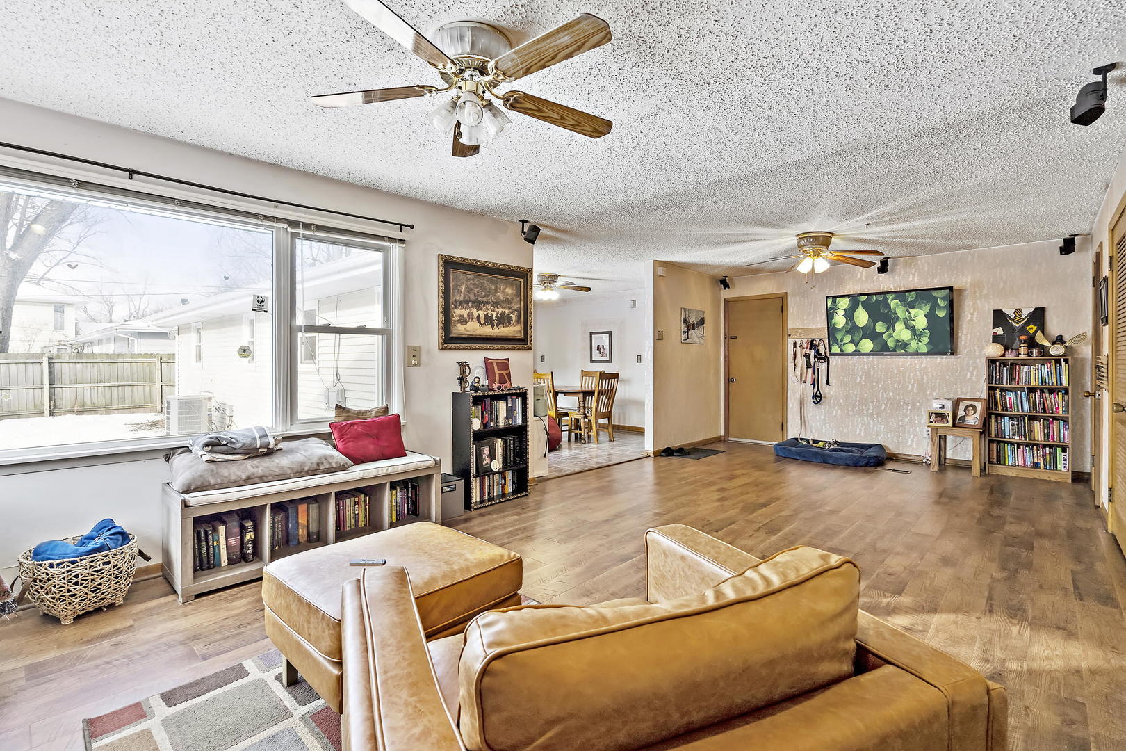 9 Strasma S Drive Kankakee, IL 60901 - Photo 5 of 16 a living room with furniture and a large window