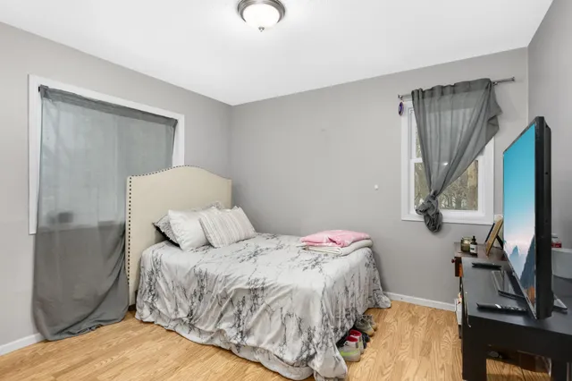 $575,000 | 10 Woodpecker Ridge Road, Excelsior, MN 55331