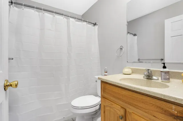 $575,000 | 10 Woodpecker Ridge Road, Excelsior, MN 55331