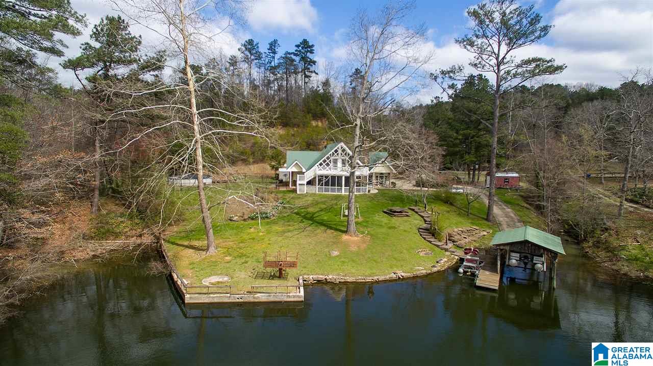 401 Lakeshore Loop Oneonta, AL 35121 - Photo 4 of 46