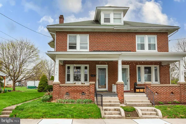 $254,900 | 139 North Hanover Street, Elizabethtown, PA 17022