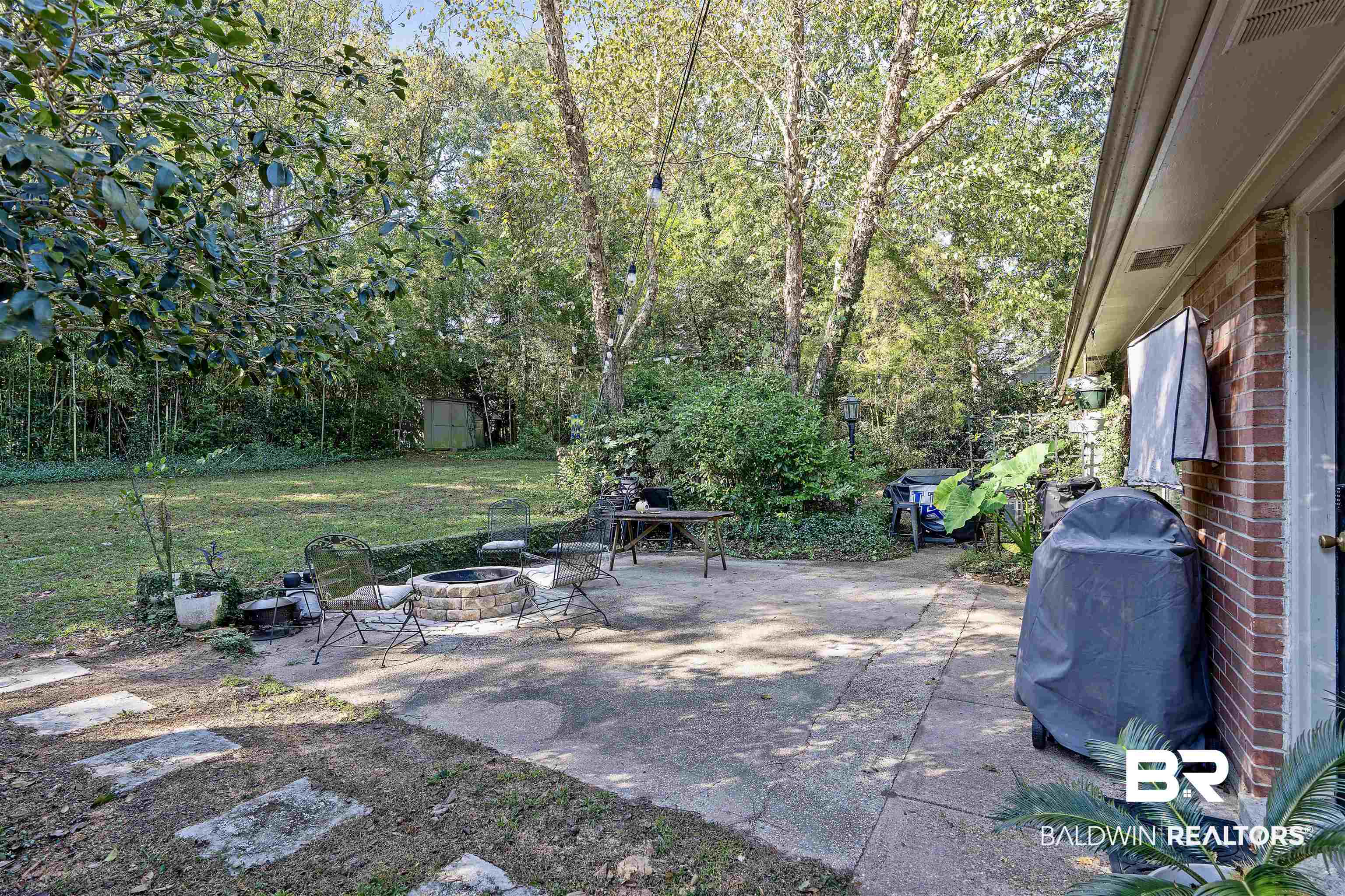 5509 Richmond Road Mobile, AL 36608 - Photo 4 of 27 Back Porch