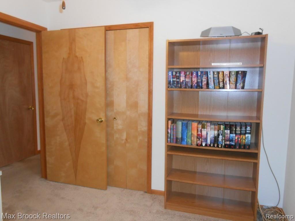 1872 East Hamlin Road Rochester Hills, MI 48307 - Photo 16 of 45