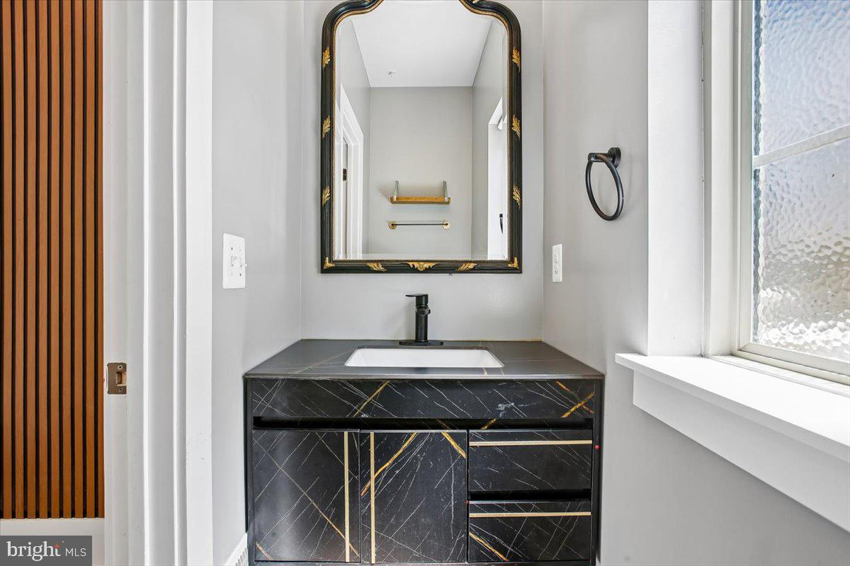 2865 Lowen Valley Road Alexandria, VA 22303 - Photo 26 of 80 Gallery Image 26