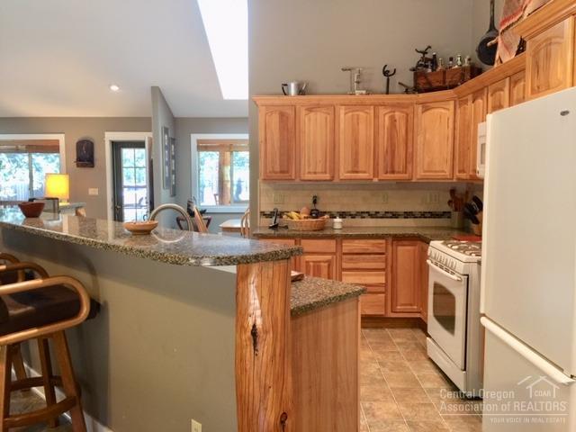16884 Covina Road Bend, OR 97707 - Photo 9 of 25 Additional Photo