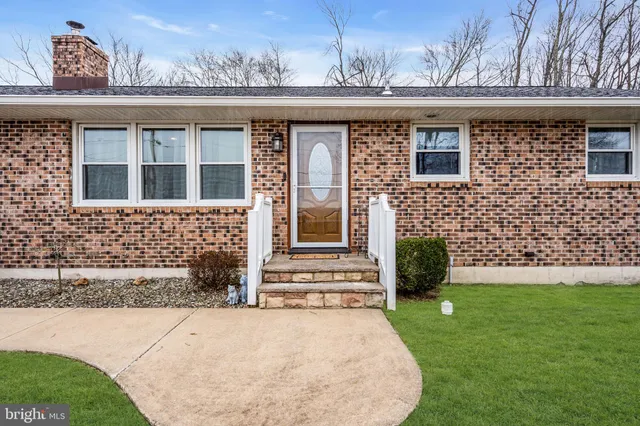 $410,000 | 130 Pointville Road, Pemberton, NJ 08068