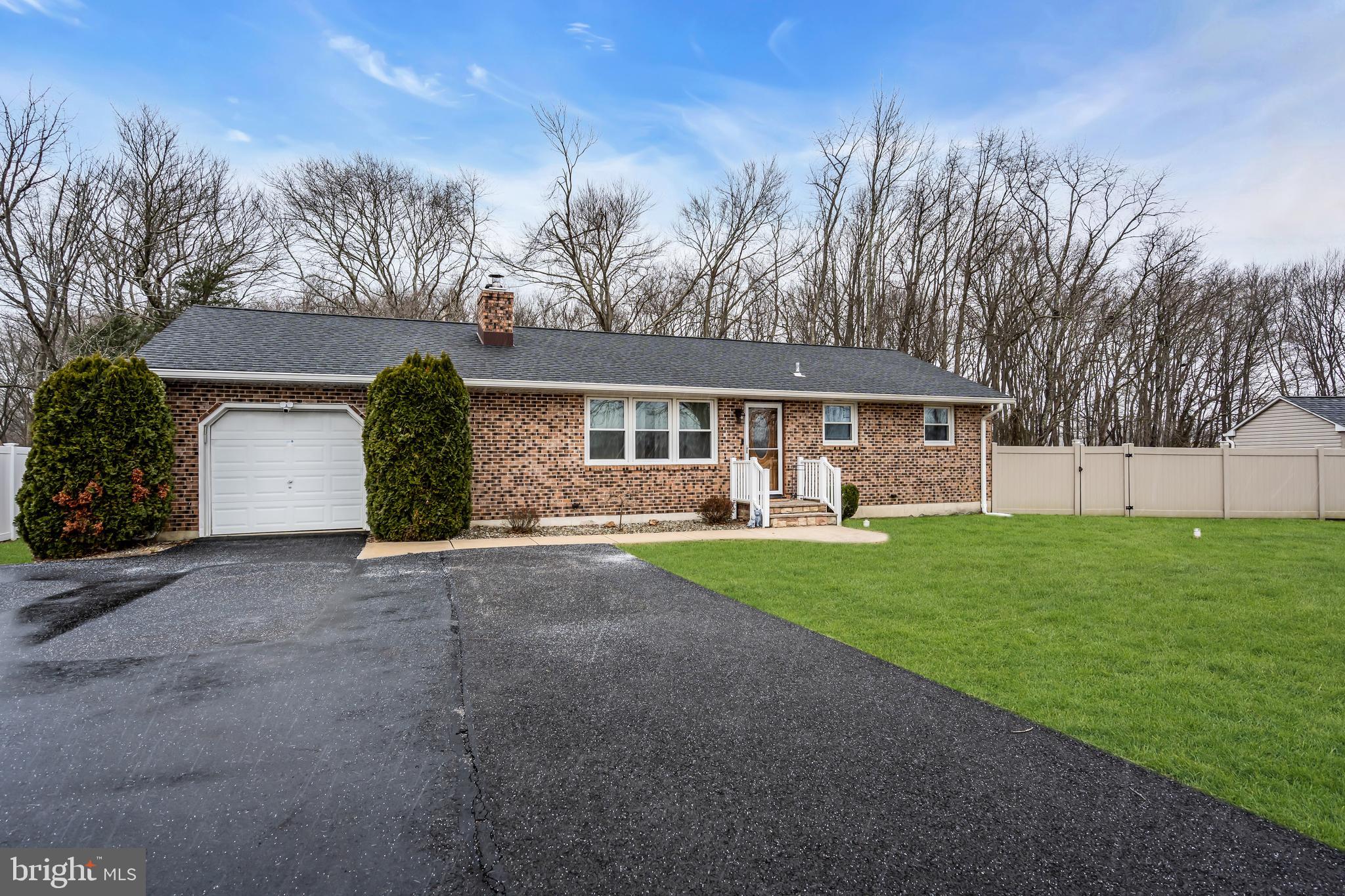 130 Pointville Road Pemberton, NJ 08068 - Photo 5 of 54