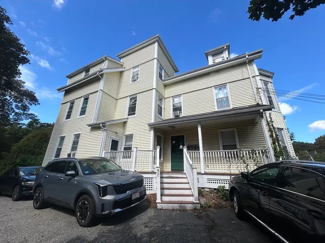 $1,900 | 58 Wright Street, Unit 2, Stoneham, MA 02180