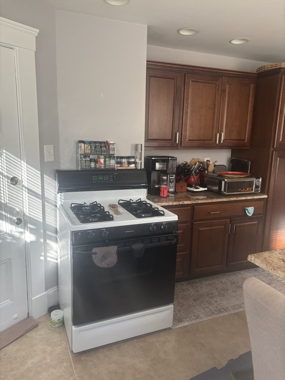 58 Wright Street, Unit 2 Stoneham, MA 02180 - Photo 3 of 9