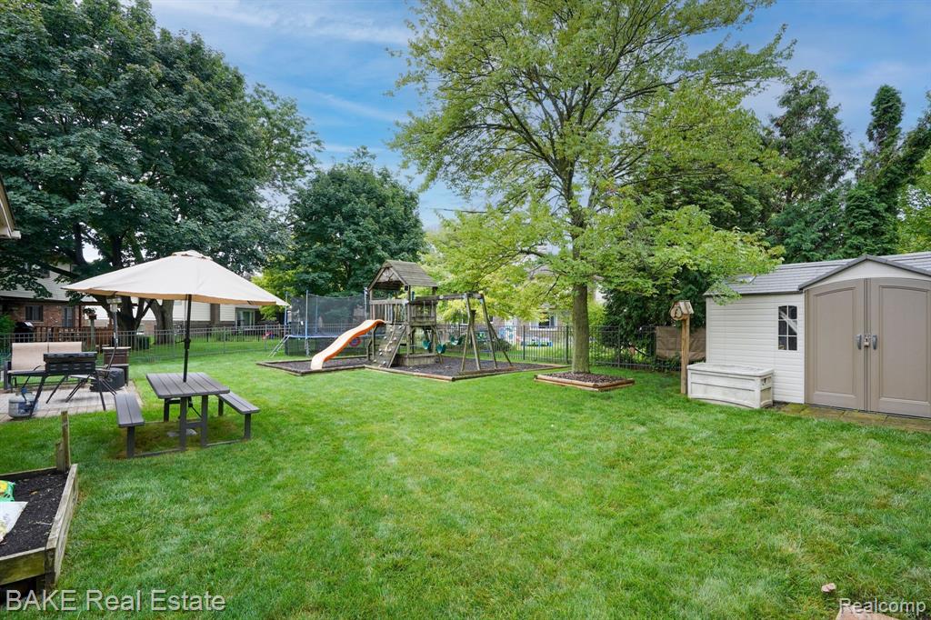 45776 Drexel Road Canton, MI 48187 - Photo 4 of 50