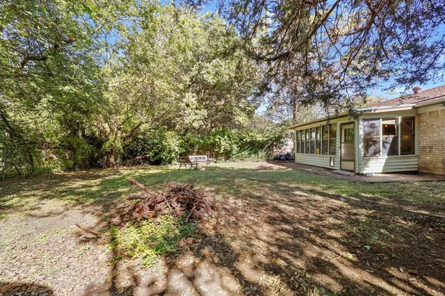 $229,900 | 2612 Fallcreek Street, Arlington, TX 76014