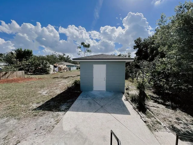 $1,650 | 318 Carey Place, Lakeland, FL 33803