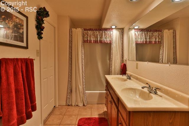 17845 Table Rock Road Colorado Springs, CO 80908 - Photo 28 of 36 Gallery Image 28