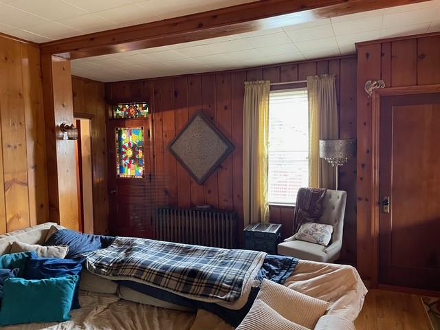 3401 Universal Road Pittsburgh, PA 15235 - Photo 16 of 35 a living room with furniture and a window