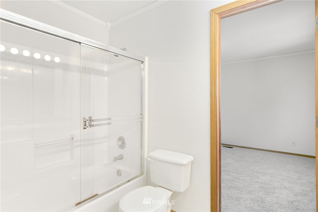 12226 Northeast 169th Street Bothell, WA 98011 - Photo 15 of 24 Gallery Image 15