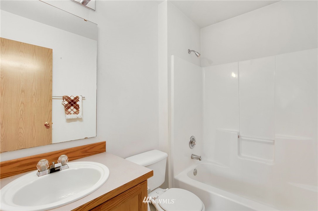 12226 Northeast 169th Street Bothell, WA 98011 - Photo 21 of 24 Gallery Image 21