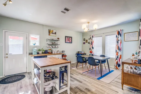 $1,850 | 1212 Nolan Street, San Antonio, TX 78202