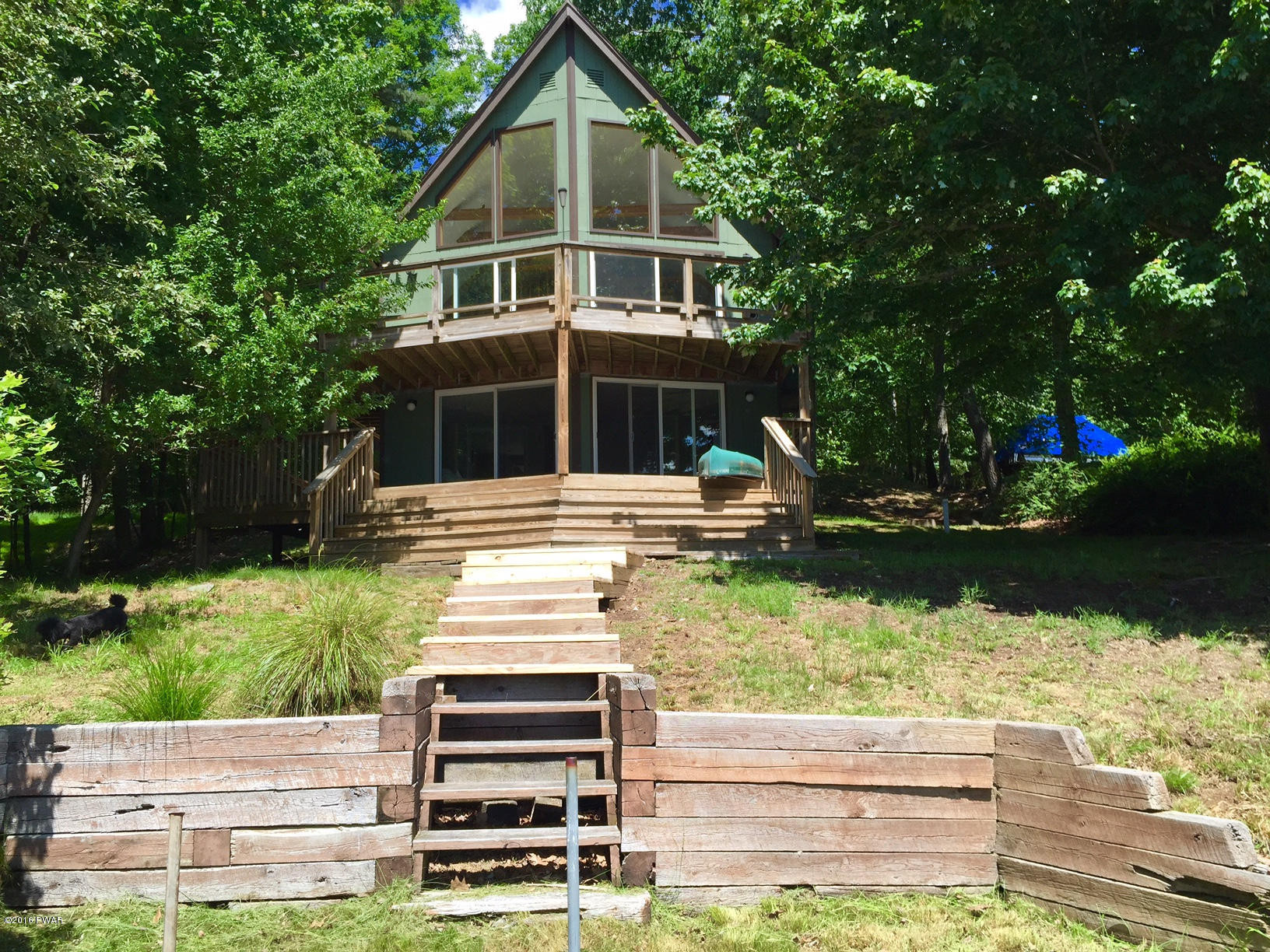 104 Robin Run Road Milford, PA 18337 - Photo 3 of 34 Front 2